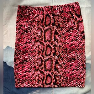 Pink & black animal (snake?) print pencil skirt - MY FAV